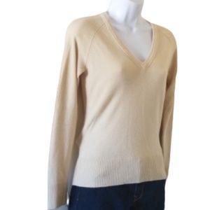 H & M tan Acrylic v neck sweater, sz XS